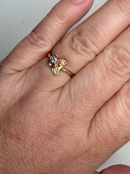 Black Hills Gold Color Change Garnet Rose ring solid 10k gold size 6.5 - NewLifeJewelryVault