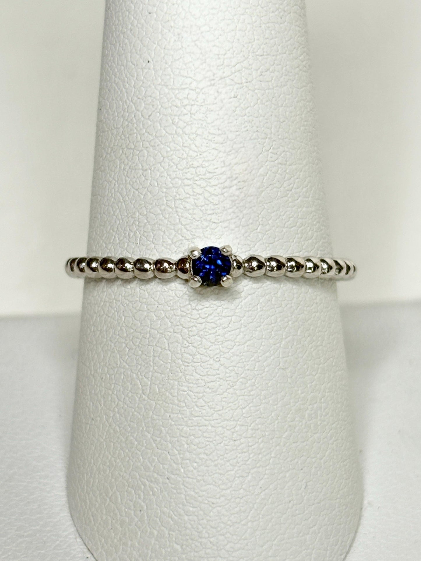 Natural Blue Sapphire Beaded Band Ring Sterling Silver size 9 - NewLifeJewelryVault