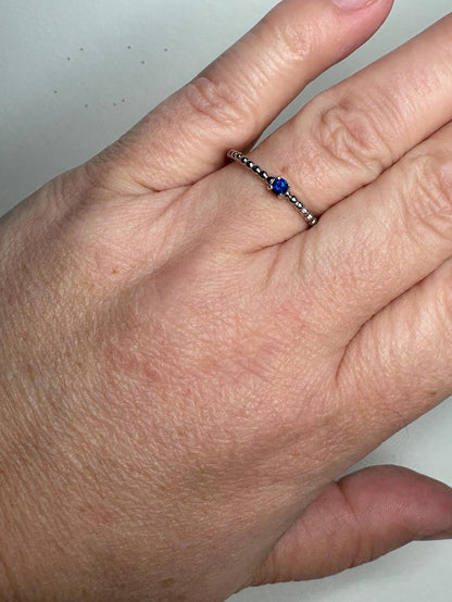 Natural Blue Sapphire Beaded Band Ring Sterling Silver size 9 - NewLifeJewelryVault