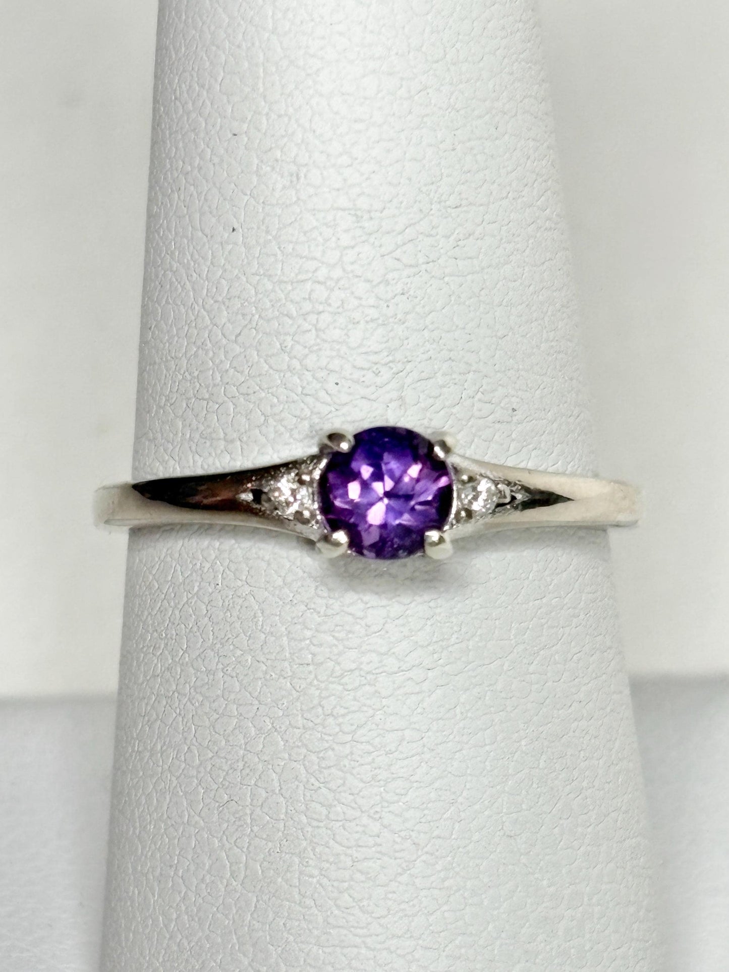 Amethyst and Diamond Ring from Four Peaks Arizona in Sterling Silver COA size 8 - NewLifeJewelryVault