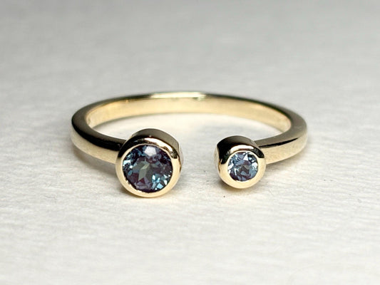 Lab Grown Alexandrite Chrysoberyl Bezel Set Open Stackable Ring Solid 10k size 7.5 - NewLifeJewelryVault