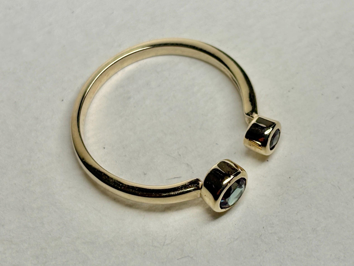 Lab Grown Alexandrite Chrysoberyl Bezel Set Open Stackable Ring Solid 10k size 7.5 - NewLifeJewelryVault