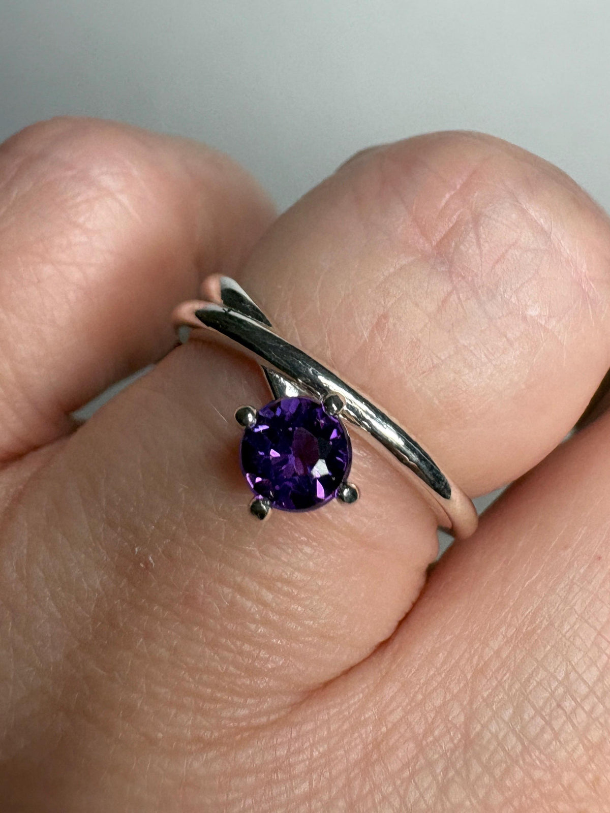Arizona Amethyst Four Peaks Bypass Ring Sterling Silver 5mm size 6.75 - NewLifeJewelryVault