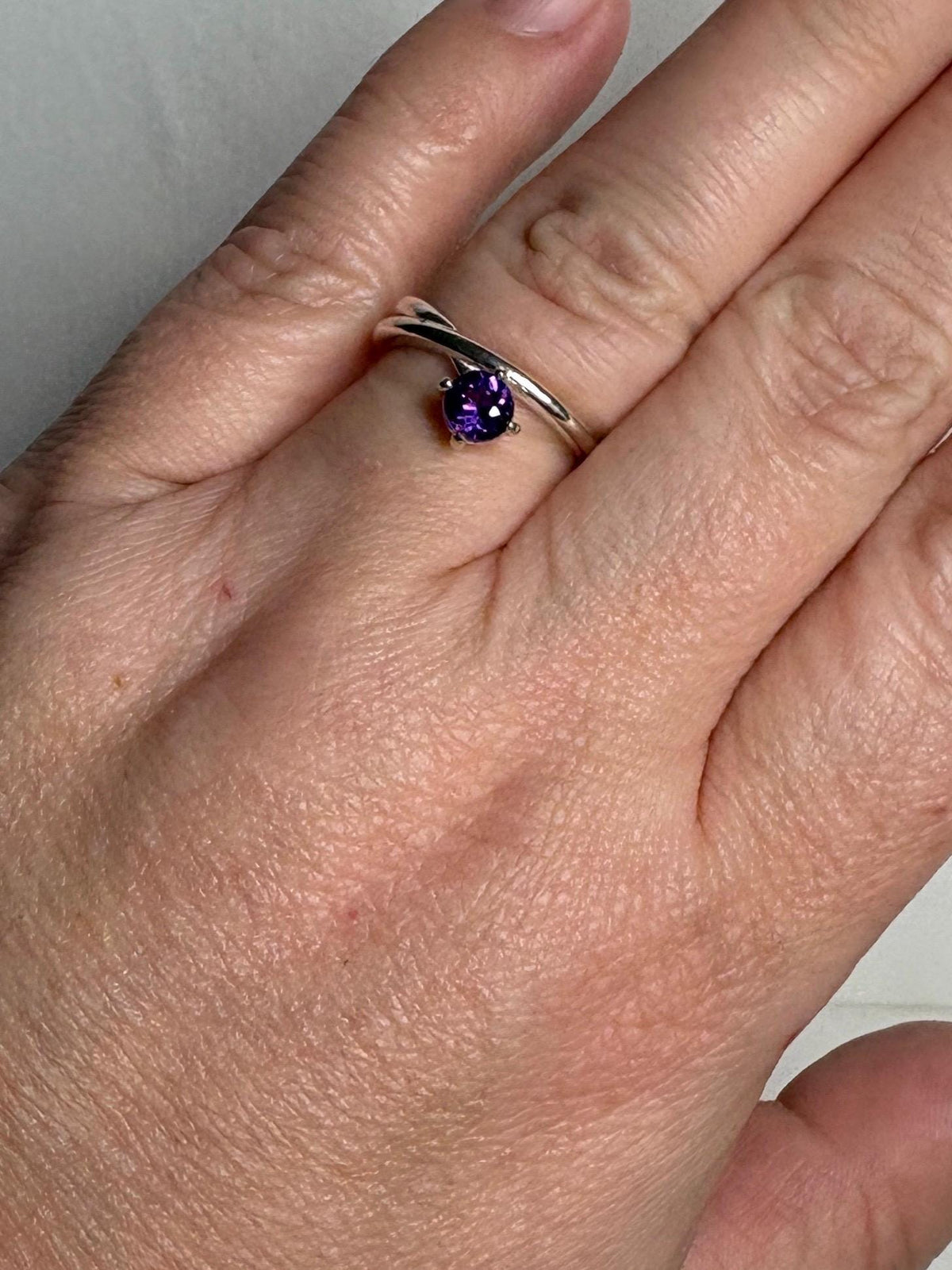 Arizona Amethyst Four Peaks Bypass Ring Sterling Silver 5mm size 6.75 - NewLifeJewelryVault