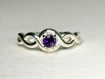 Arizona Amethyst Four Peaks Ribbon Twist Solitaire Ring Sterling Silver size 6.75 - NewLifeJewelryVault