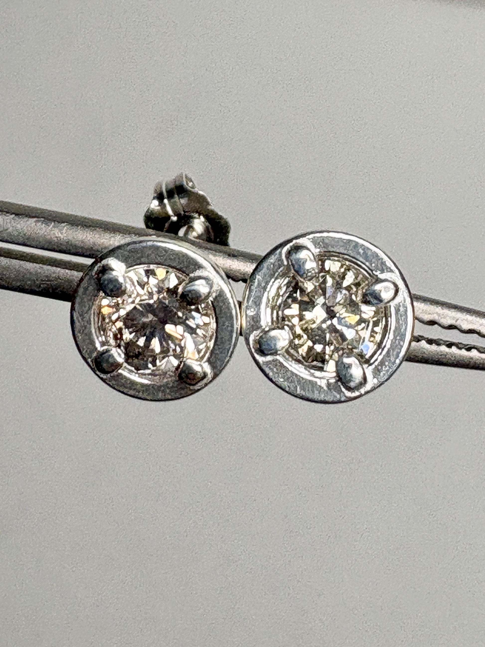 Natural Champagne Diamond Stud Earrings in Sterling Silver .70ctw - NewLifeJewelryVault