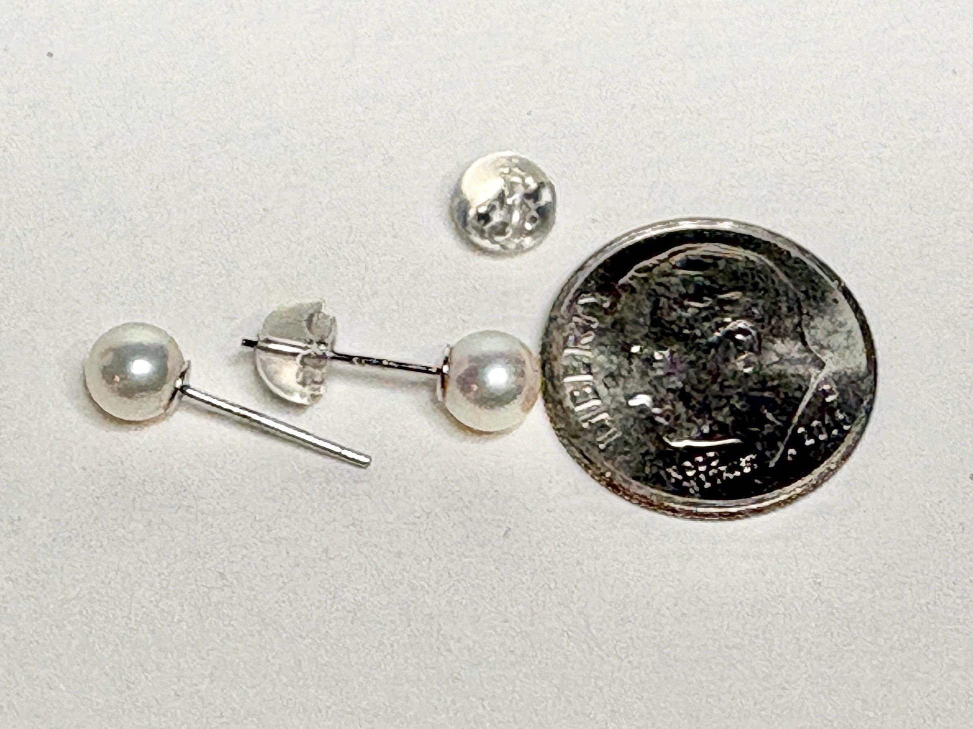 Akoya Cultured Pearl Stud Earrings in Sterling Silver 5.2mm - NewLifeJewelryVault