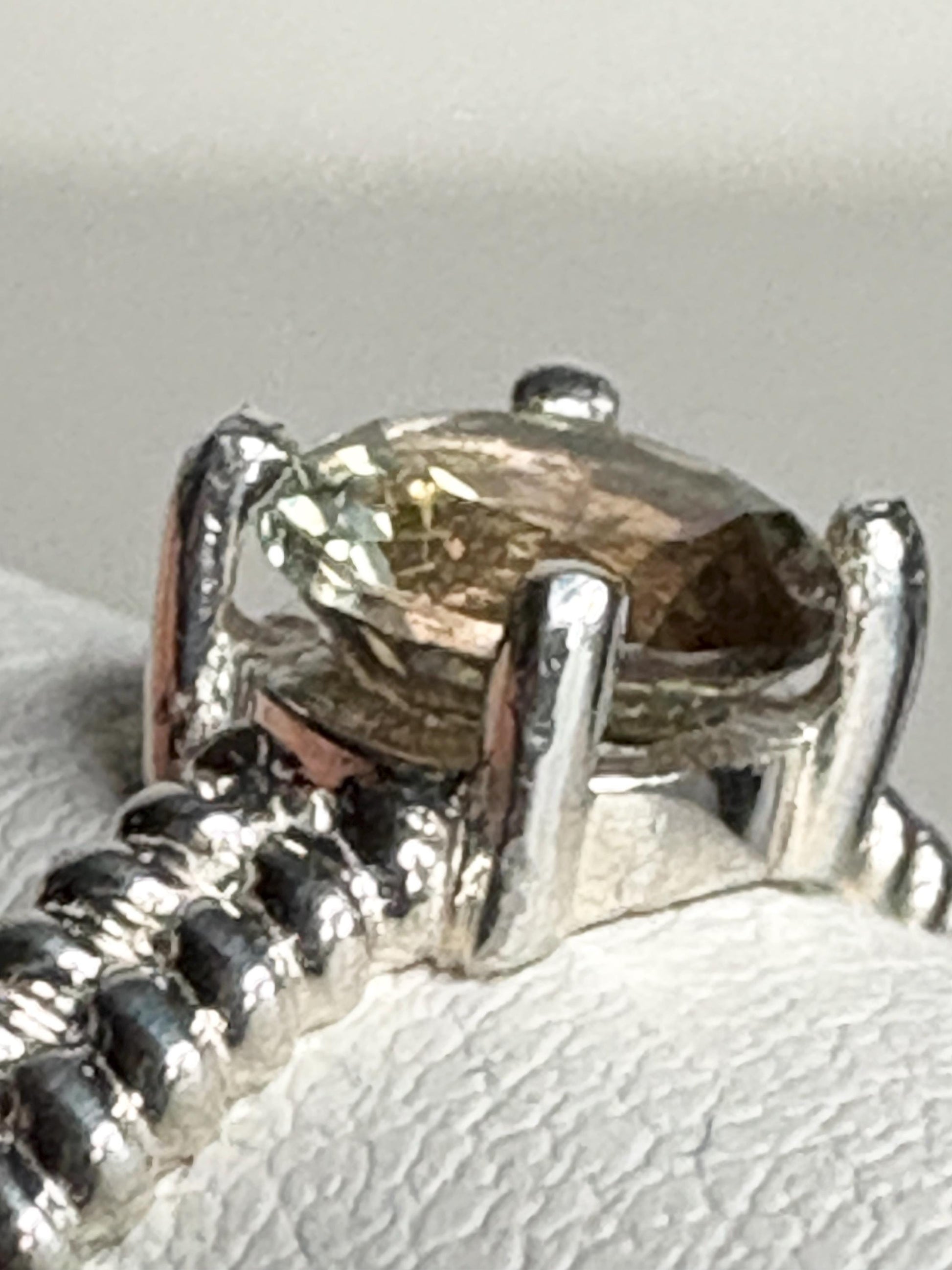 Bi-Color Dichroic Green Oregon Sunstone Braided Band Ring in Sterling Silver size 7 - NewLifeJewelryVault