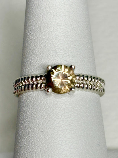 Bi-Color Dichroic Green Oregon Sunstone Braided Band Ring in Sterling Silver size 7 - NewLifeJewelryVault
