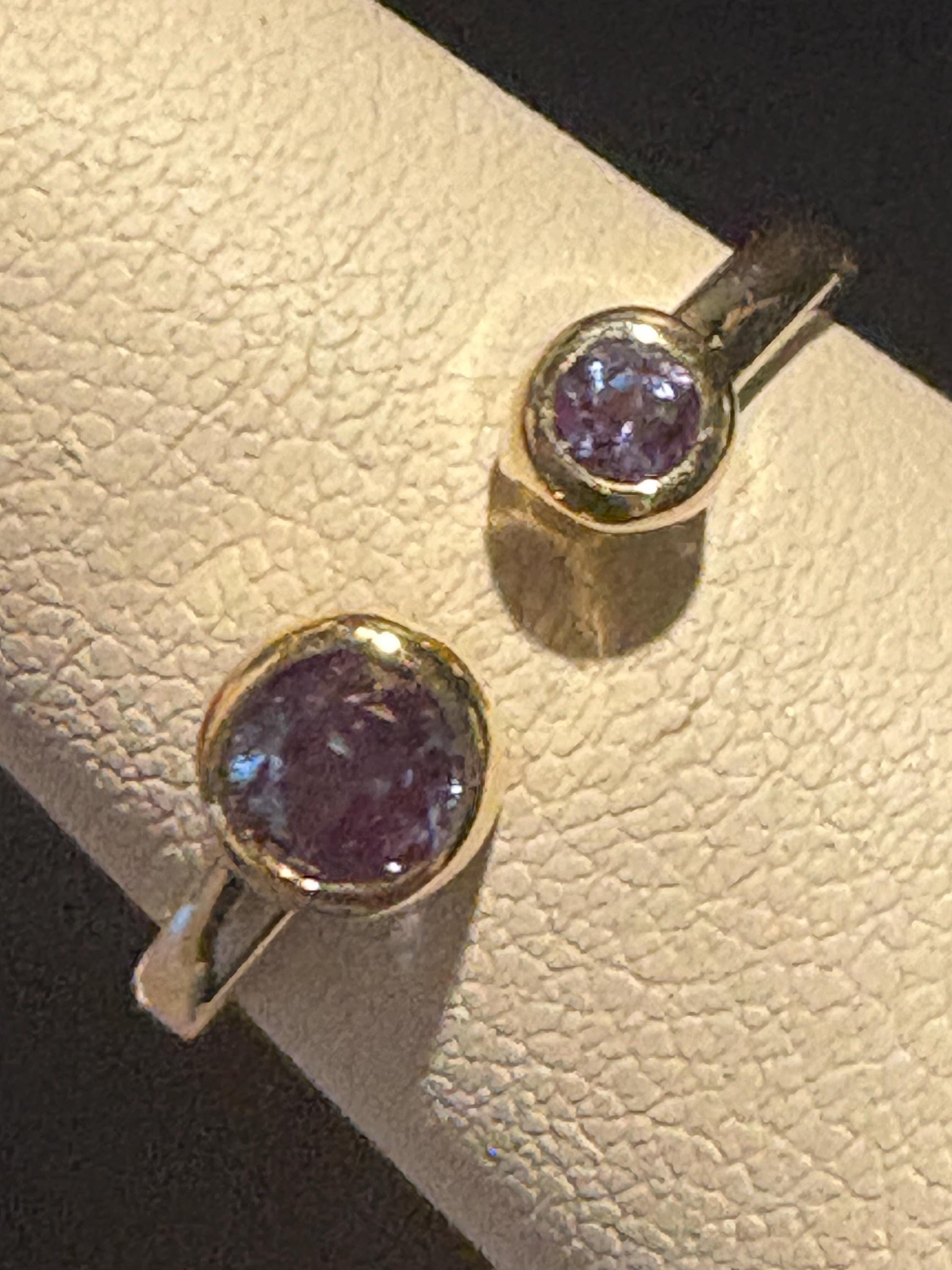 Lab Grown Alexandrite Chrysoberyl Bezel Set Open Stackable Ring Solid 10k size 7.5 - NewLifeJewelryVault
