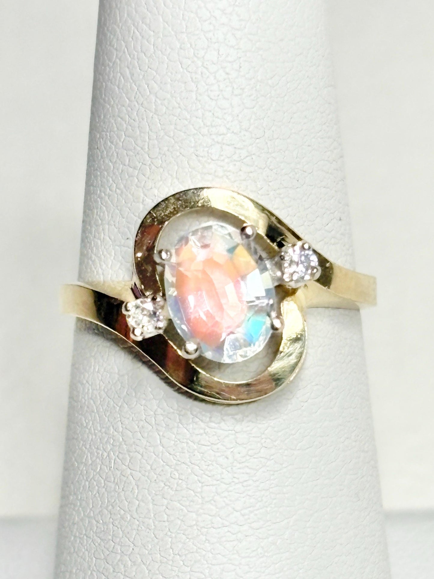 Madagascar Rainbow Moonstone and Diamond Ring Solid 14k Gold size 6.25 - NewLifeJewelryVault