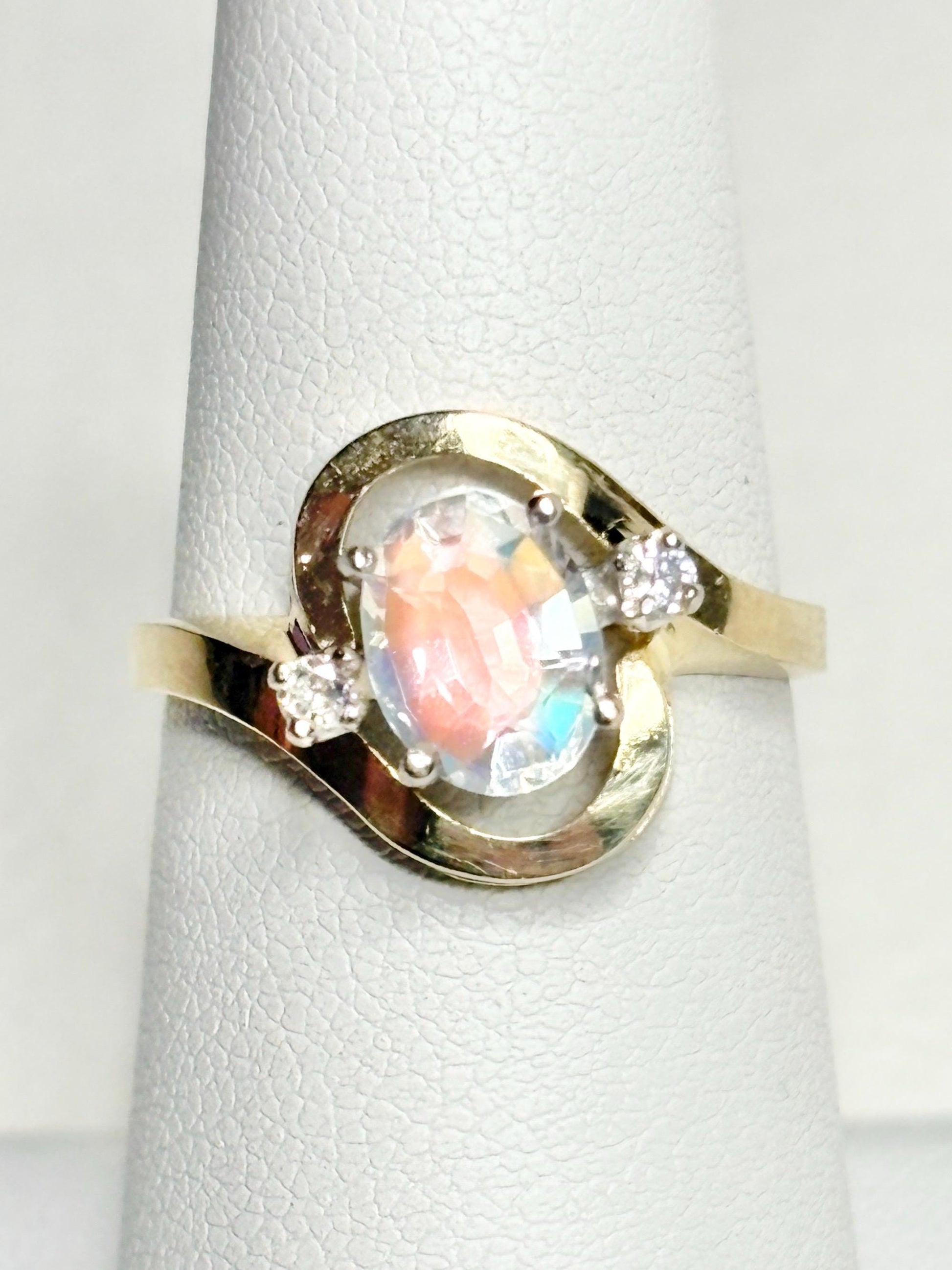 Madagascar Rainbow Moonstone and Diamond Ring Solid 14k Gold size 6.25 - NewLifeJewelryVault