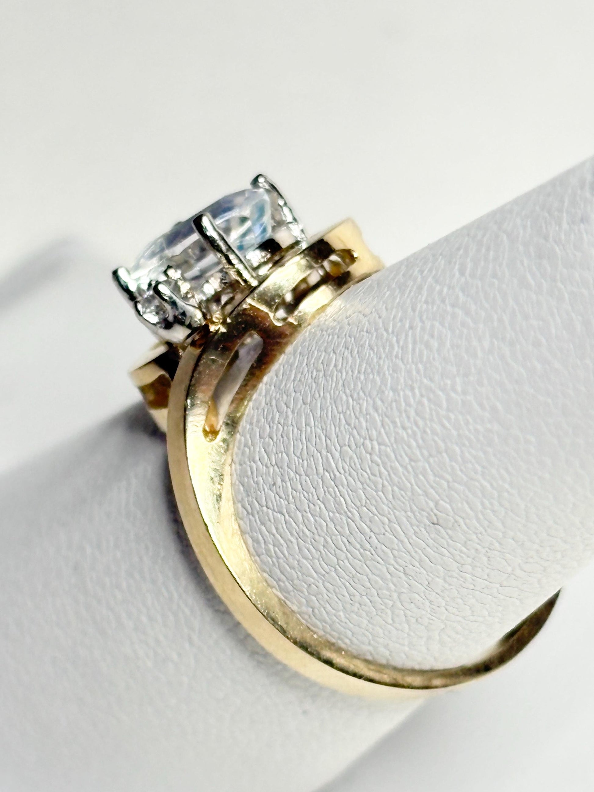 Madagascar Rainbow Moonstone and Diamond Ring Solid 14k Gold size 6.25 - NewLifeJewelryVault
