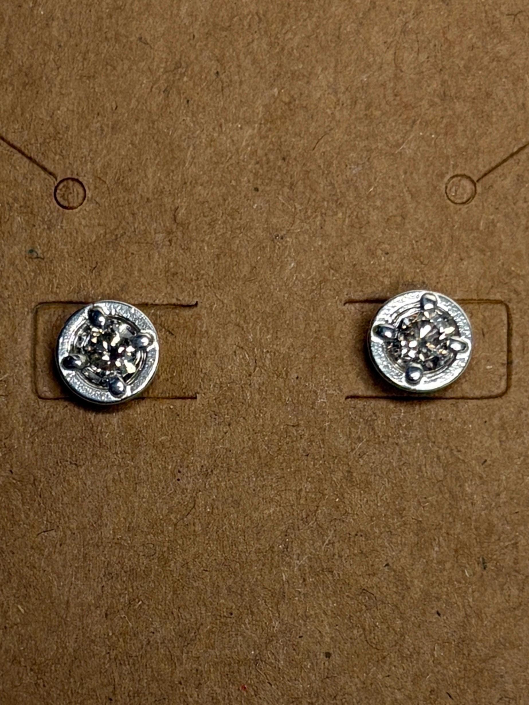 Natural Champagne Diamond Stud Earrings in Sterling Silver .70ctw - NewLifeJewelryVault