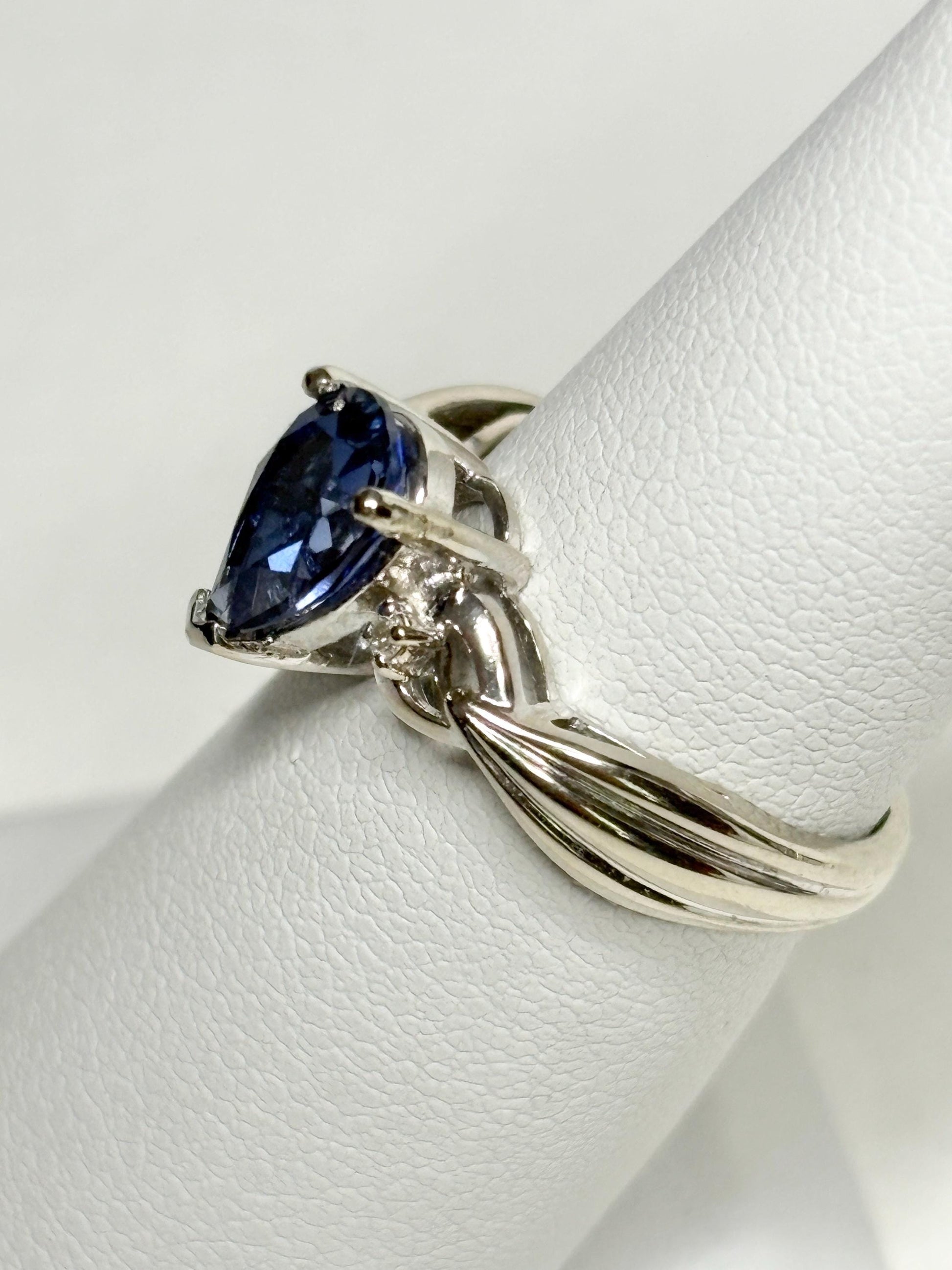 Blue Tanzanite Pear and Diamond Ring Solid 10k White Gold size 6 - NewLifeJewelryVault