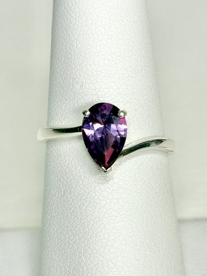 Lab Grown Color Change Pear Sapphire Ring in Sterling Silver size 7 - NewLifeJewelryVault