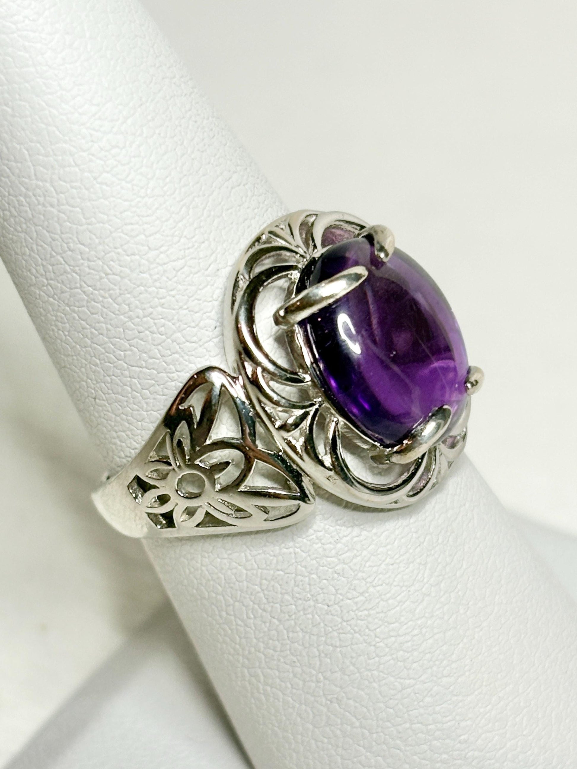 Amethyst Arizona Four Peaks Cabochon Unique Floral Ring Sterling Silver size 7 - NewLifeJewelryVault
