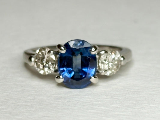 Sapphire and Diamond Platinum Band Ring size 5.5 - NewLifeJewelryVault