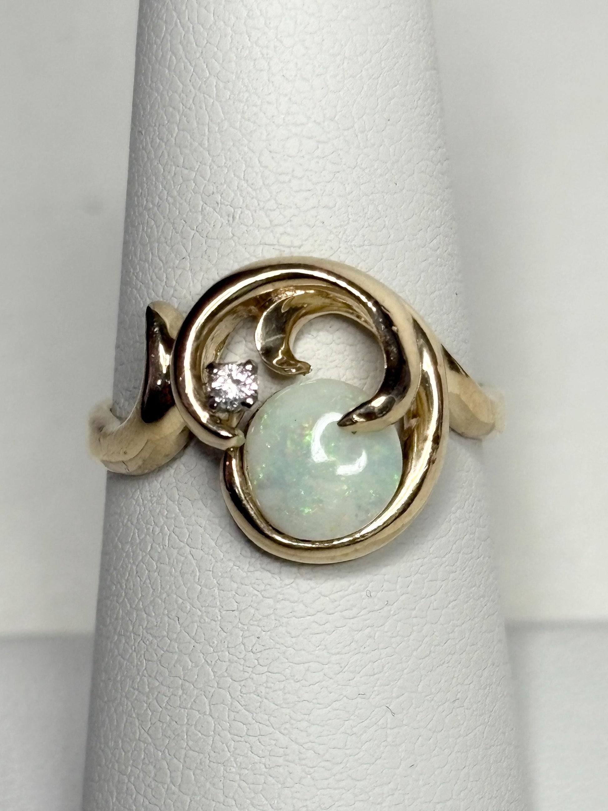 Australian Opal and Diamond Free-form Ring Solid 14k Gold 5g size 7.5 - NewLifeJewelryVault