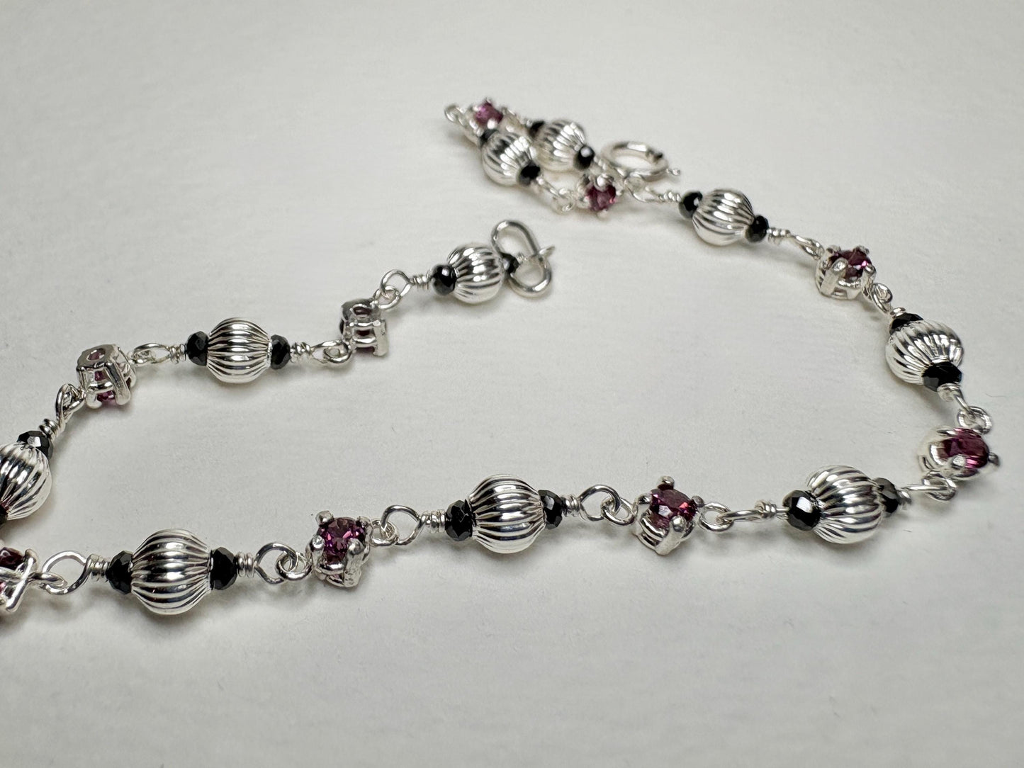 Rhodolite and Black Diamond Beaded Bracelet Sterling Silver 7.5" - NewLifeJewelryVault