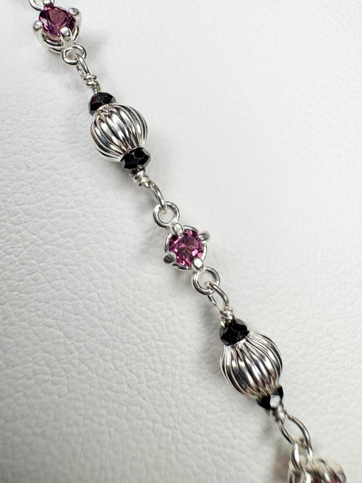 Rhodolite and Black Diamond Beaded Bracelet Sterling Silver 7.5" - NewLifeJewelryVault