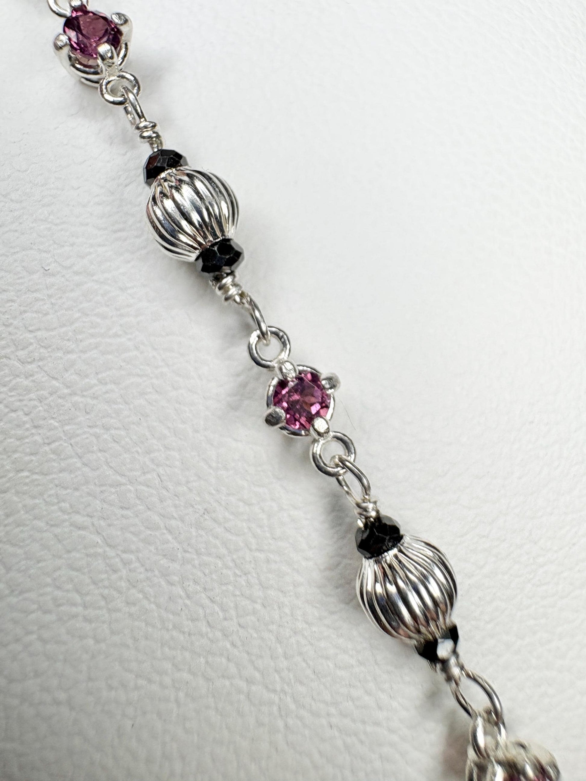 Rhodolite and Black Diamond Beaded Bracelet Sterling Silver 7.5" - NewLifeJewelryVault