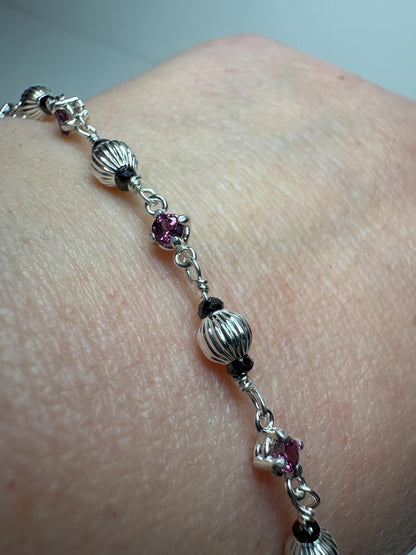 Rhodolite and Black Diamond Beaded Bracelet Sterling Silver 7.5" - NewLifeJewelryVault
