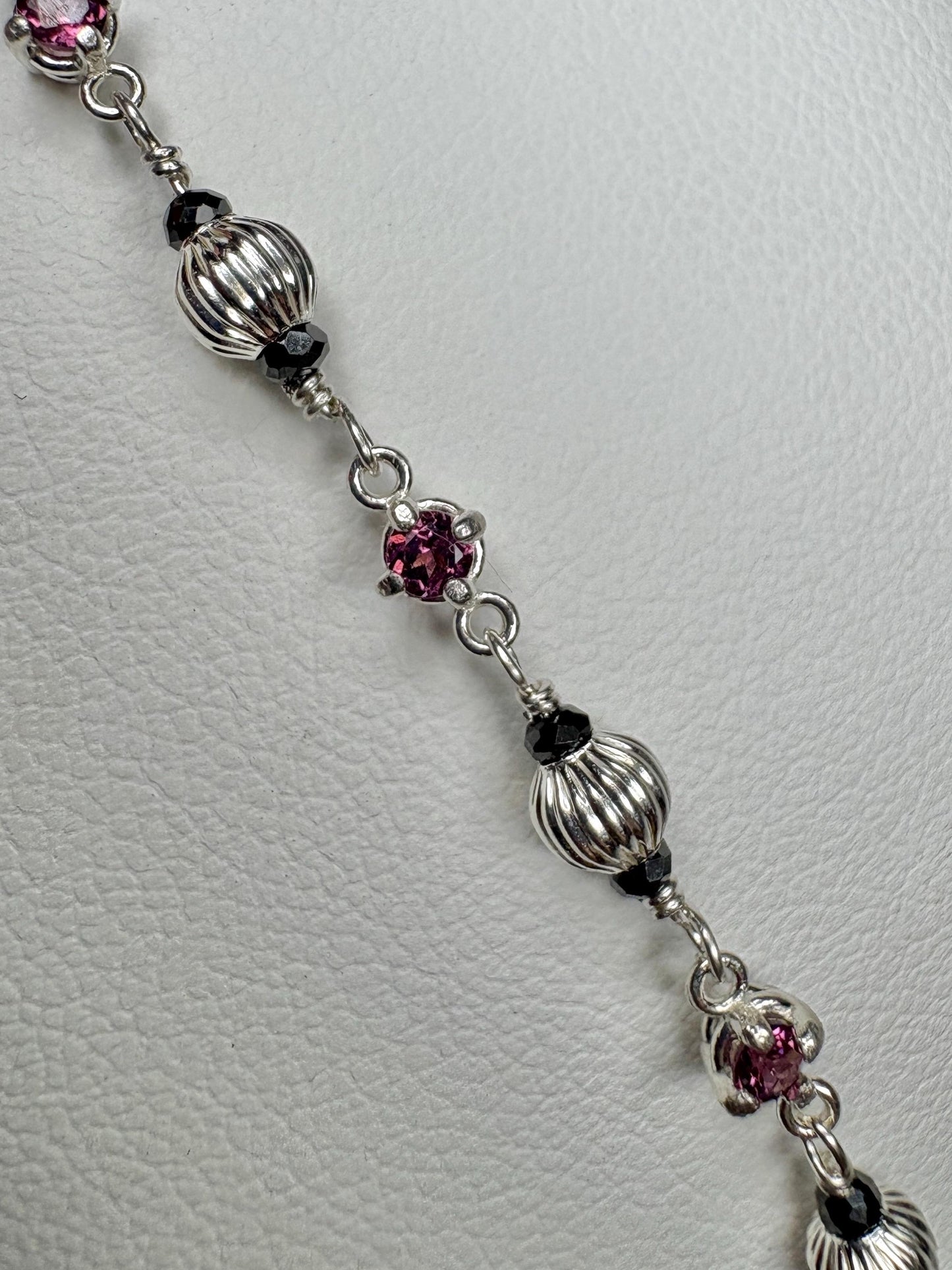 Rhodolite and Black Diamond Beaded Bracelet Sterling Silver 7.5" - NewLifeJewelryVault