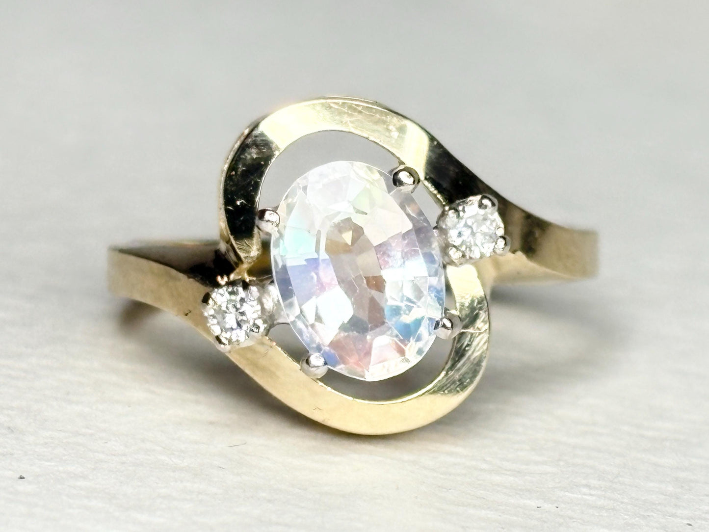 Madagascar Rainbow Moonstone and Diamond Ring Solid 14k Gold size 6.25 - NewLifeJewelryVault