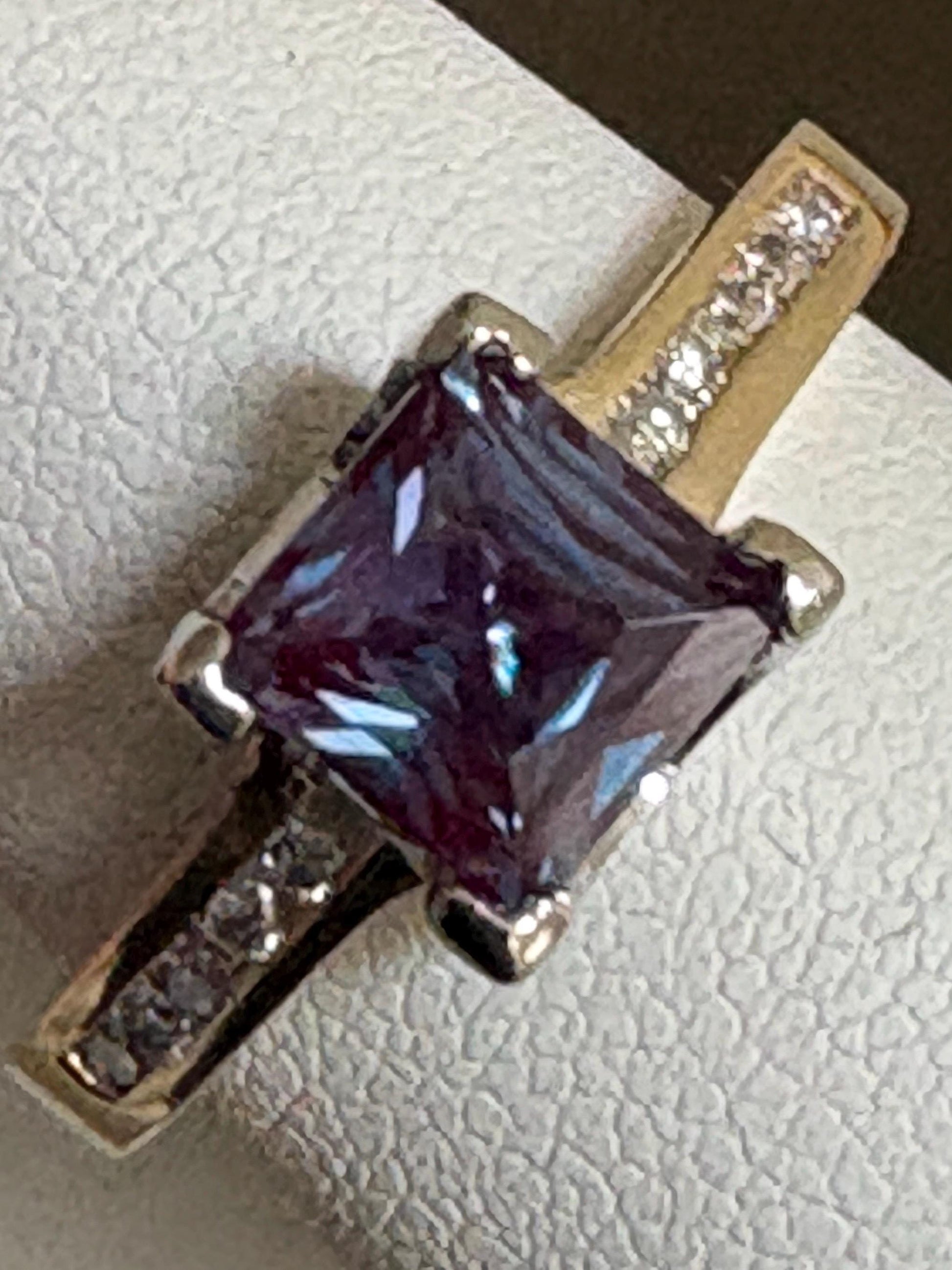 Lab Grown Alexandrite and Channel Set Diamond Band Ring Solid Two Toned 10k Gold size 6 - NewLifeJewelryVault
