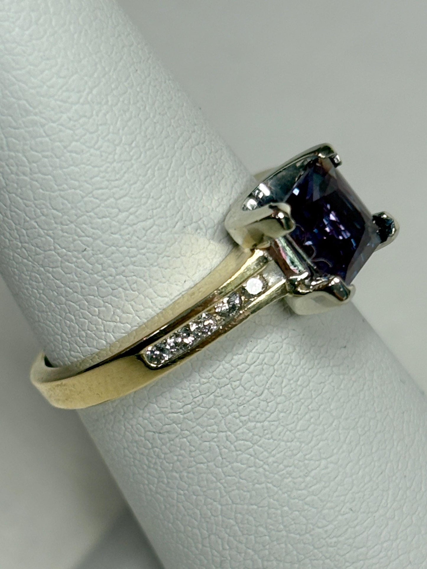 Lab Grown Alexandrite and Channel Set Diamond Band Ring Solid Two Toned 10k Gold size 6 - NewLifeJewelryVault