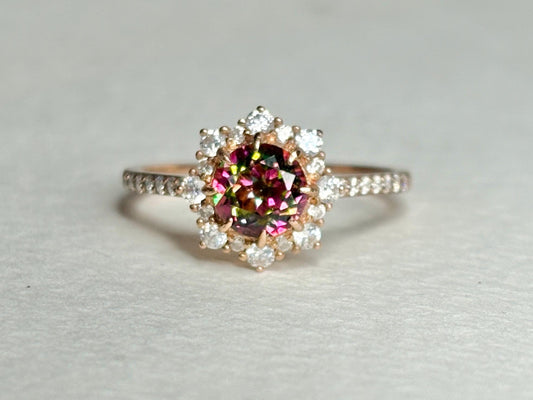 Lab Grown Russian Alexandrite Chrysoberyl and Crystal Ring Halo Solid 18k Rose Gold size 7 - NewLifeJewelryVault