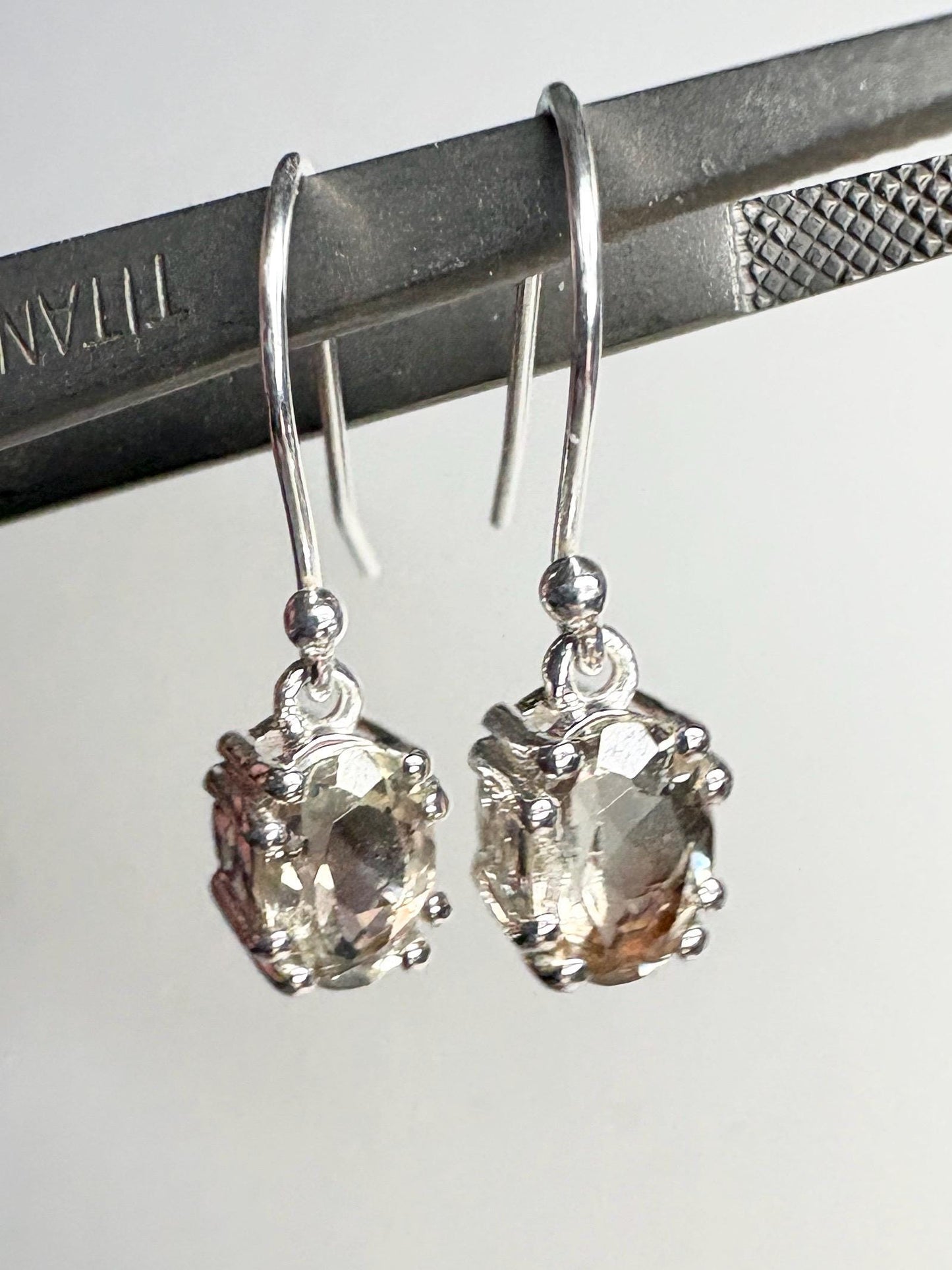 Oregon Sunstone Bi Color Dangle Drop Earrings Sterling Silver - NewLifeJewelryVault
