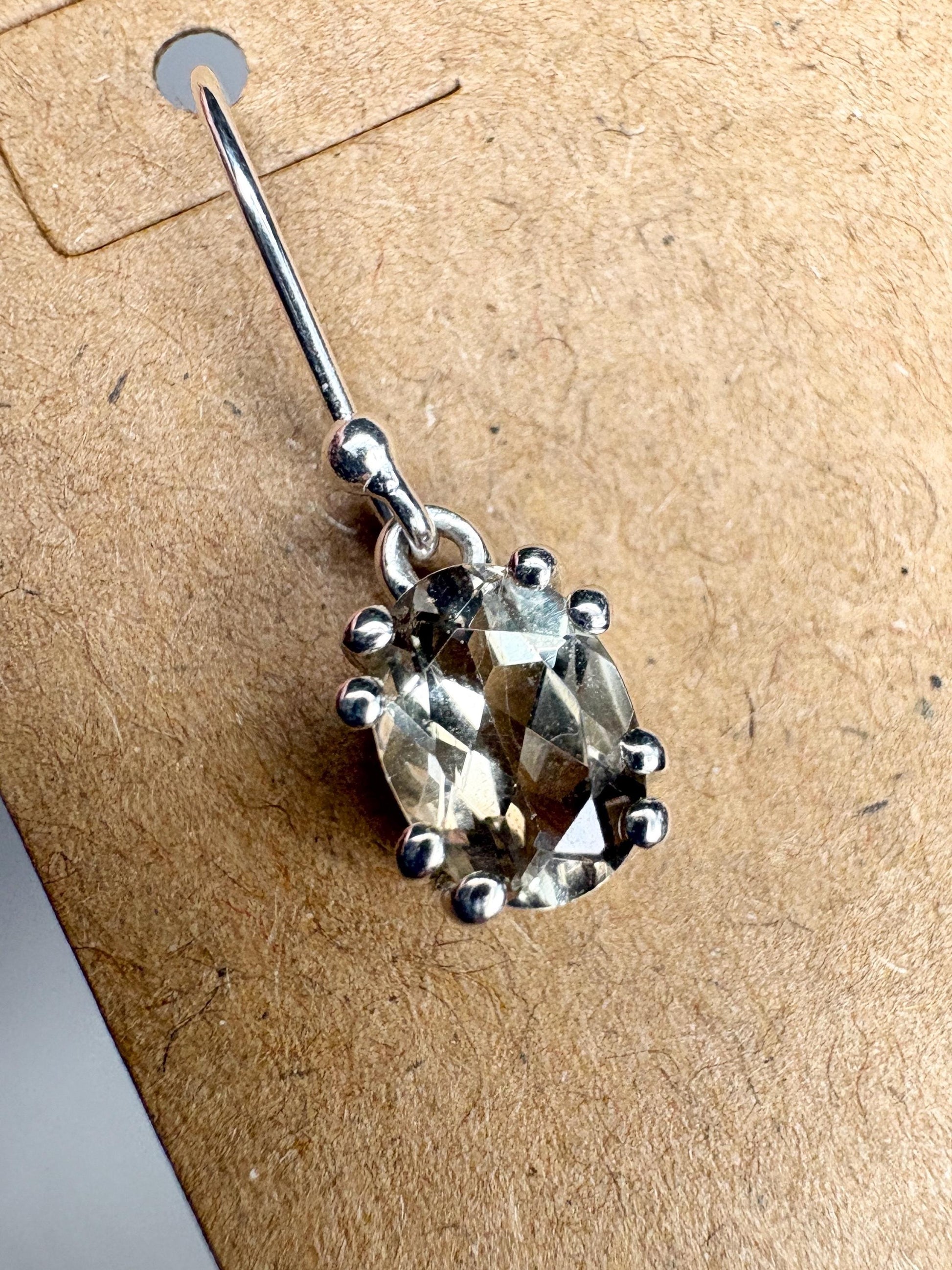 Oregon Sunstone Bi Color Dangle Drop Earrings Sterling Silver - NewLifeJewelryVault