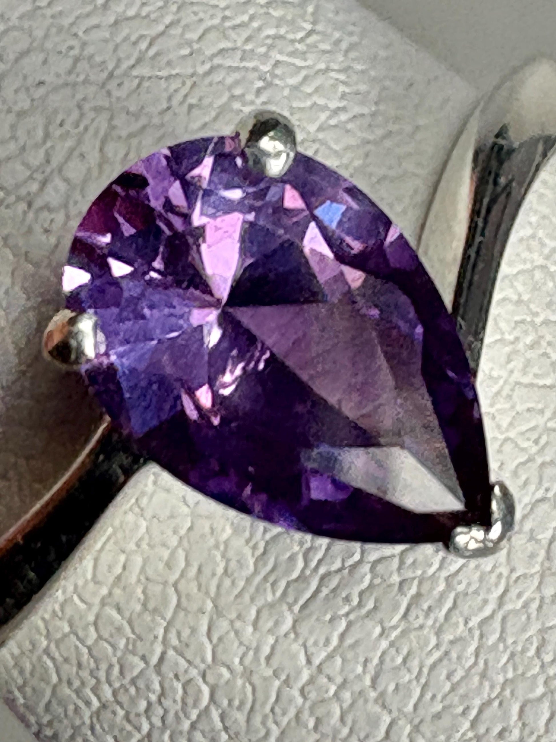 Lab Grown Color Change Pear Sapphire Ring in Sterling Silver size 7 - NewLifeJewelryVault