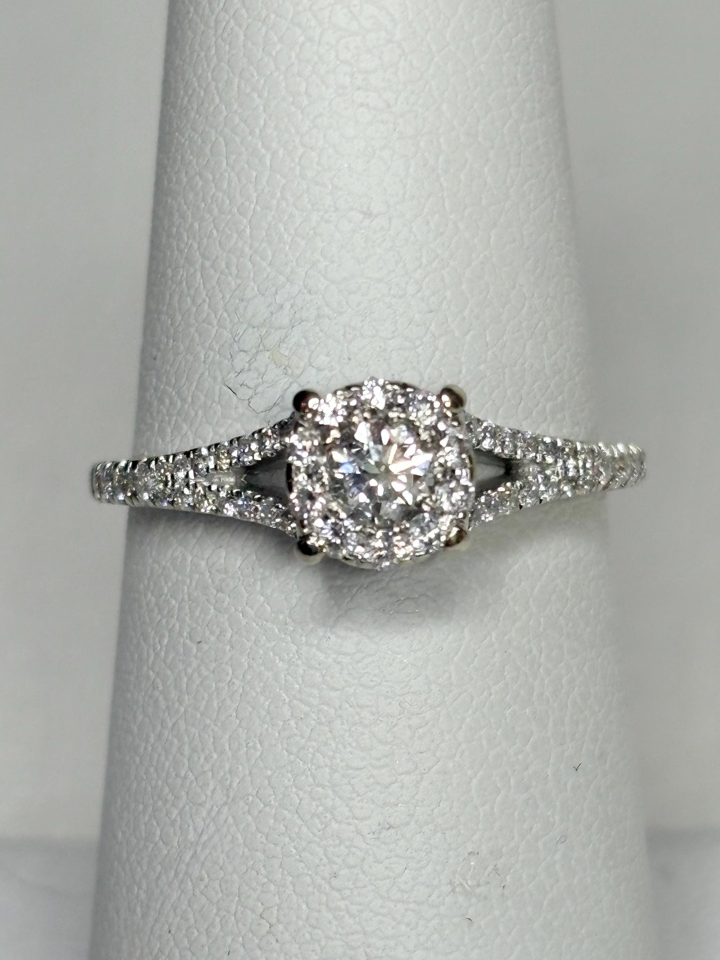 Diamond Halo Split Shank Ring Solid 14k White Gold 2.4g size 6.5 - NewLifeJewelryVault