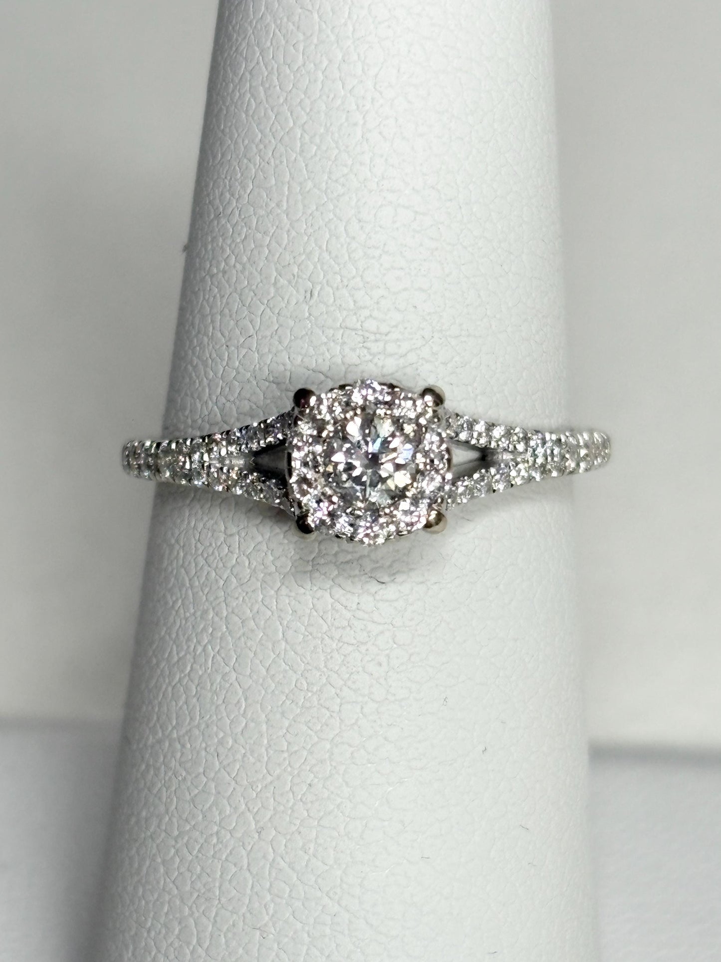 Diamond Halo Split Shank Ring Solid 14k White Gold 2.4g size 6.5 - NewLifeJewelryVault
