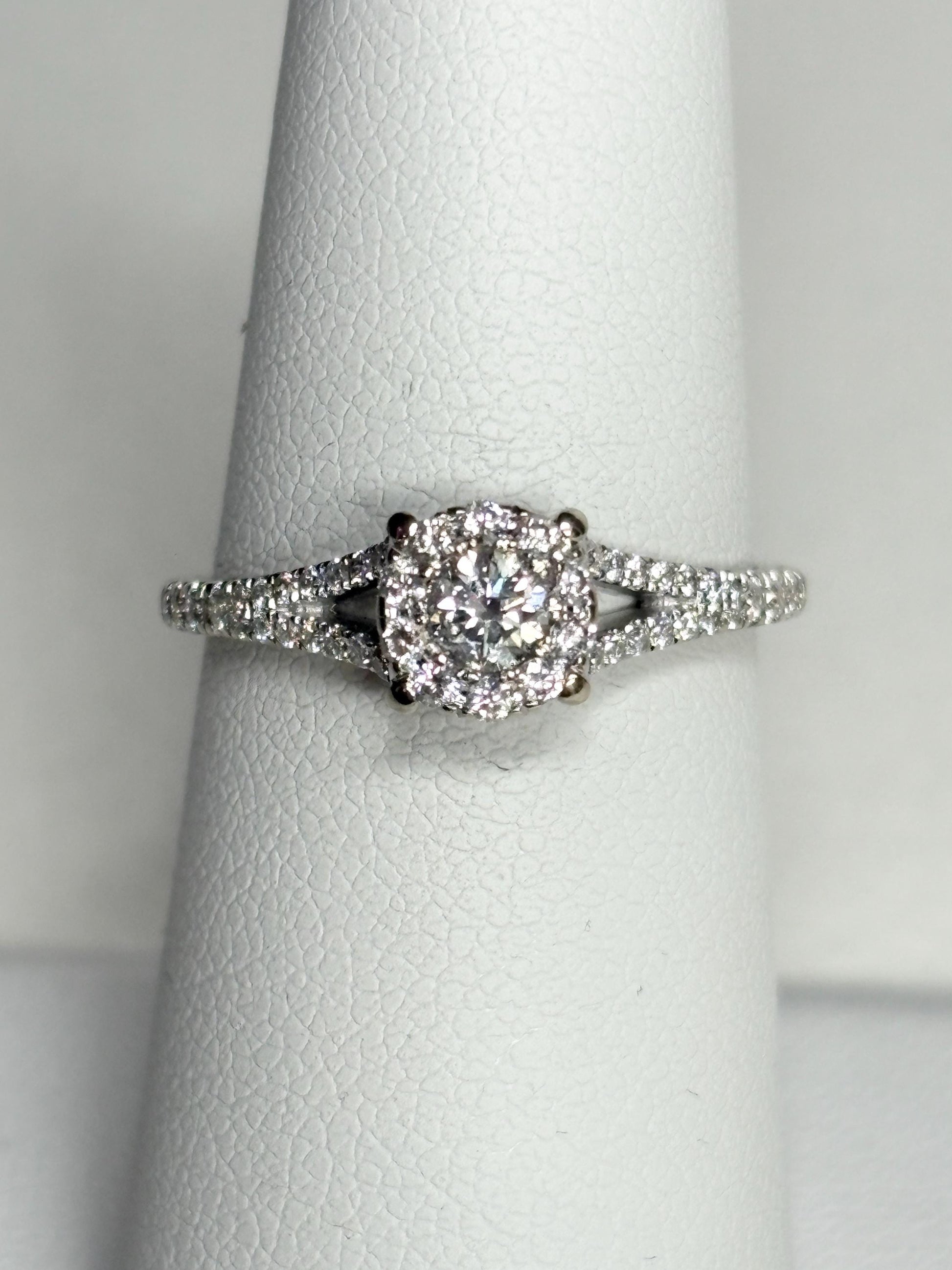 Diamond Halo Split Shank Ring Solid 14k White Gold 2.4g size 6.5 - NewLifeJewelryVault