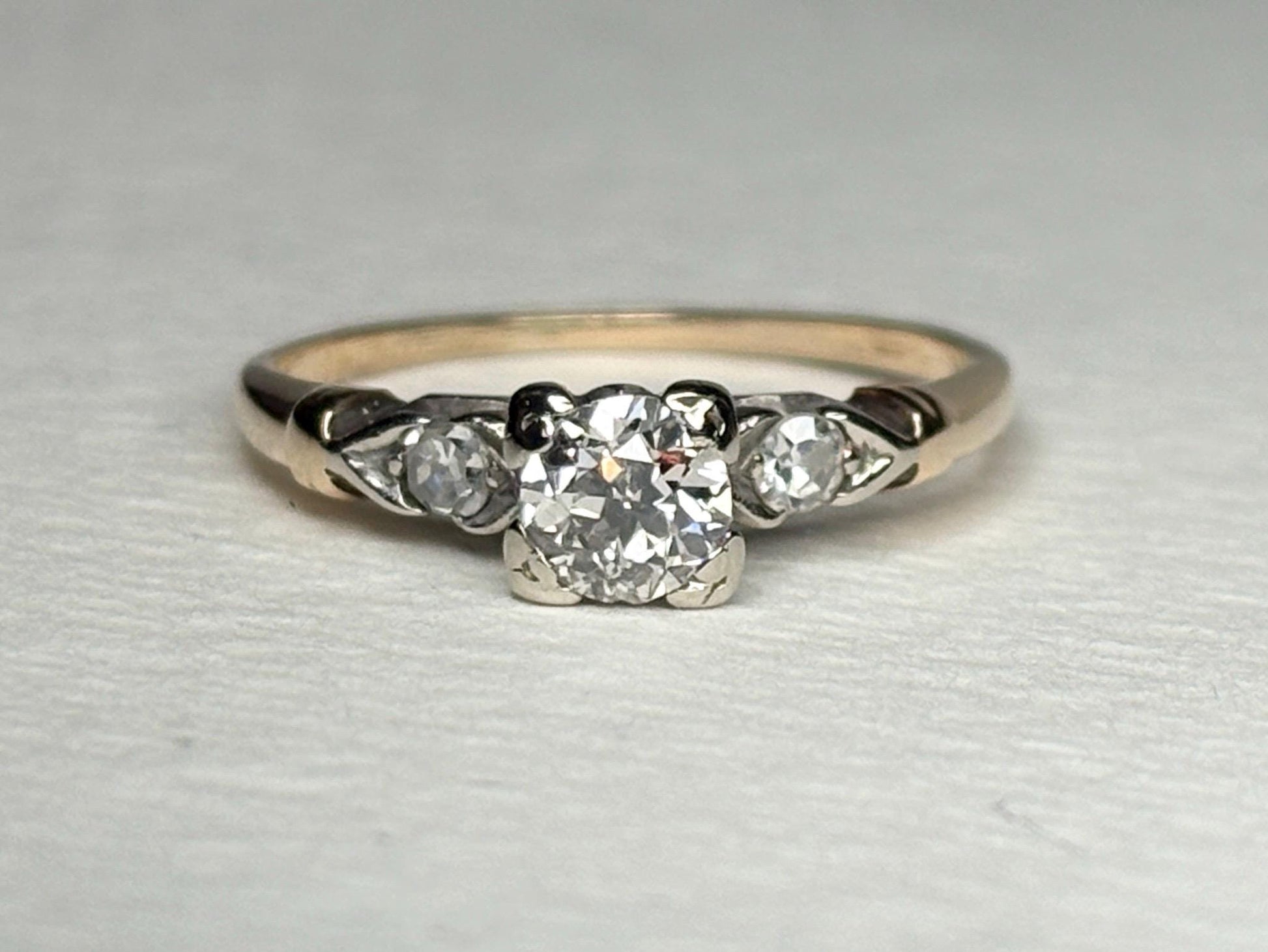 Retro Transition Cut Diamond Engagement Ring Two Tone 14k Gold size 5.25 - NewLifeJewelryVault