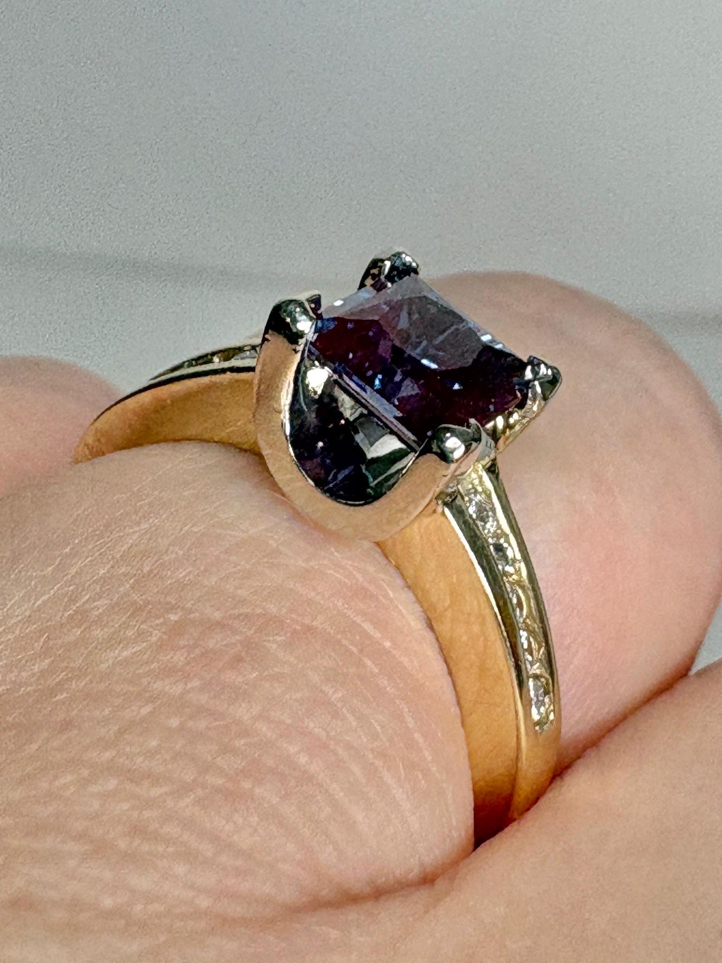 Lab Grown Alexandrite and Channel Set Diamond Band Ring Solid Two Toned 10k Gold size 6 - NewLifeJewelryVault