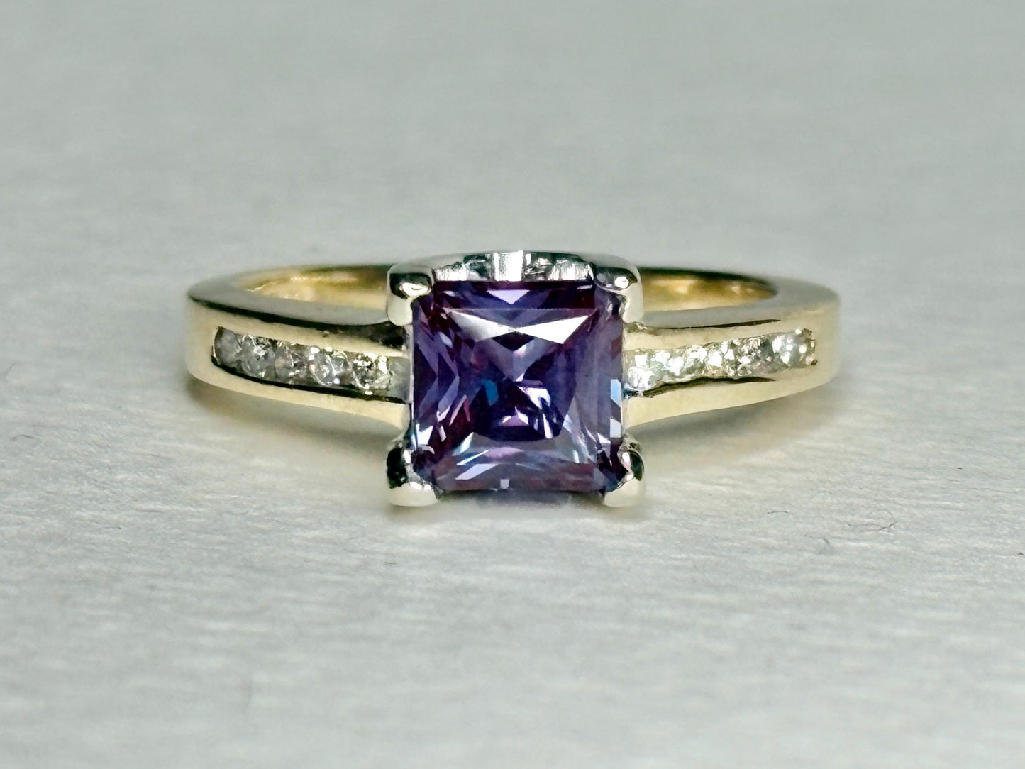 Lab Grown Alexandrite and Channel Set Diamond Band Ring Solid Two Toned 10k Gold size 6 - NewLifeJewelryVault