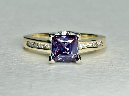 Lab Grown Alexandrite and Channel Set Diamond Band Ring Solid Two Toned 10k Gold size 6 - NewLifeJewelryVault