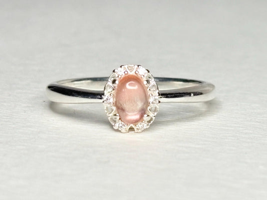 Oregon Sunstone Cabochon Ring Sterling Silver Strong Shiller size 8 - NewLifeJewelryVault