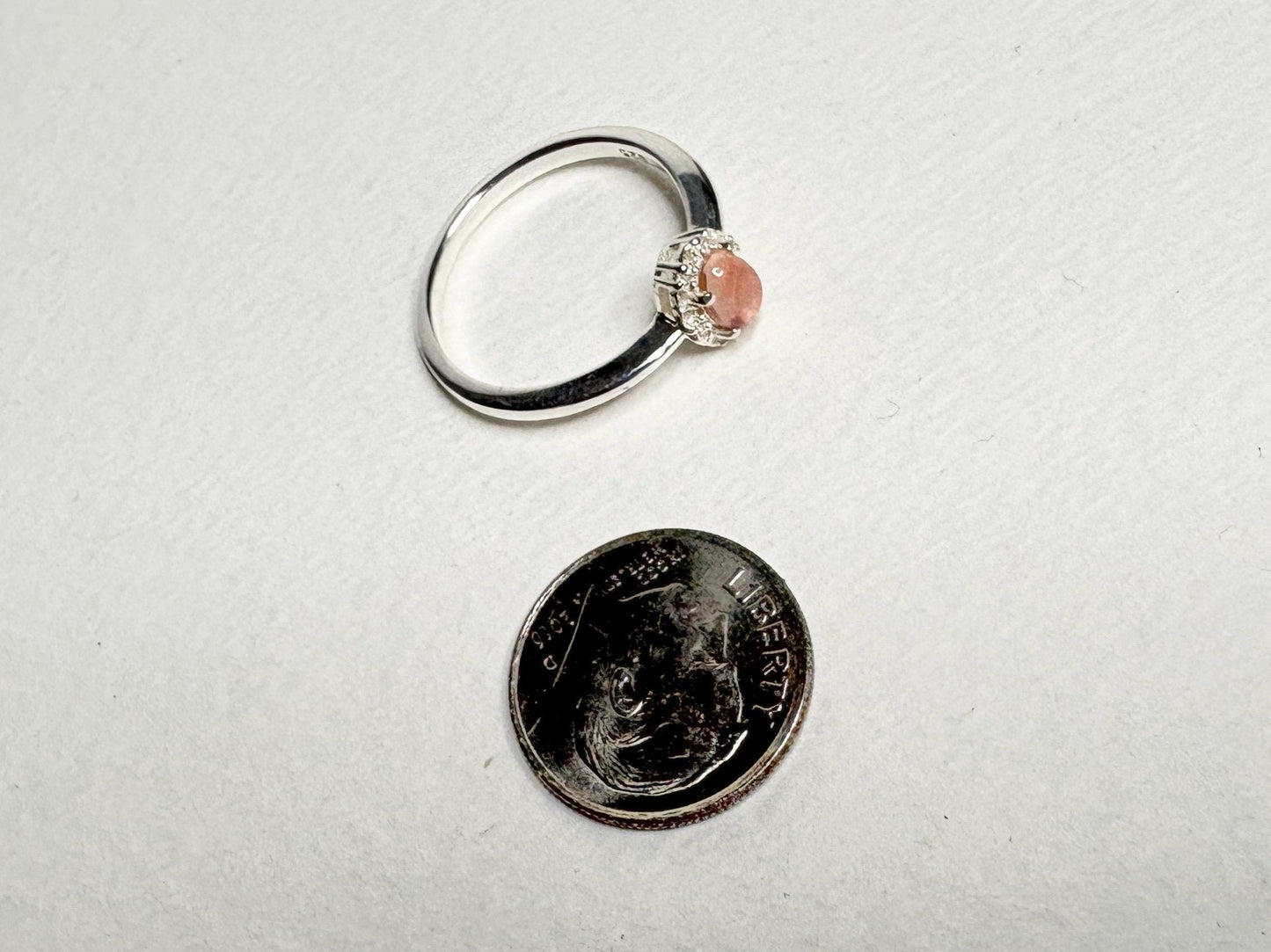 Oregon Sunstone Cabochon Ring Sterling Silver Strong Shiller size 8 - NewLifeJewelryVault