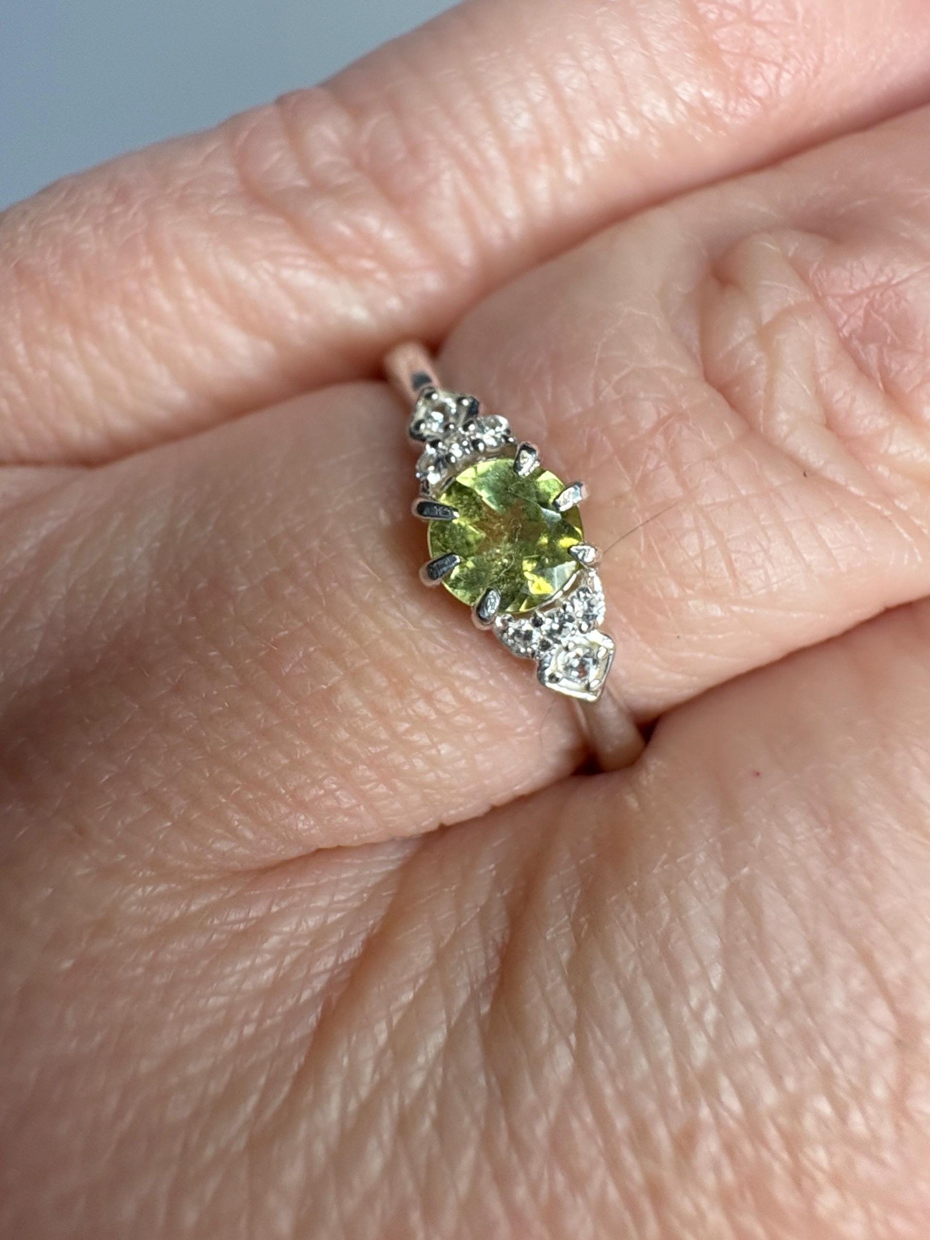 Pala California Light Green Tourmaline and Zircon Ring in Sterling Silver size 7 - NewLifeJewelryVault