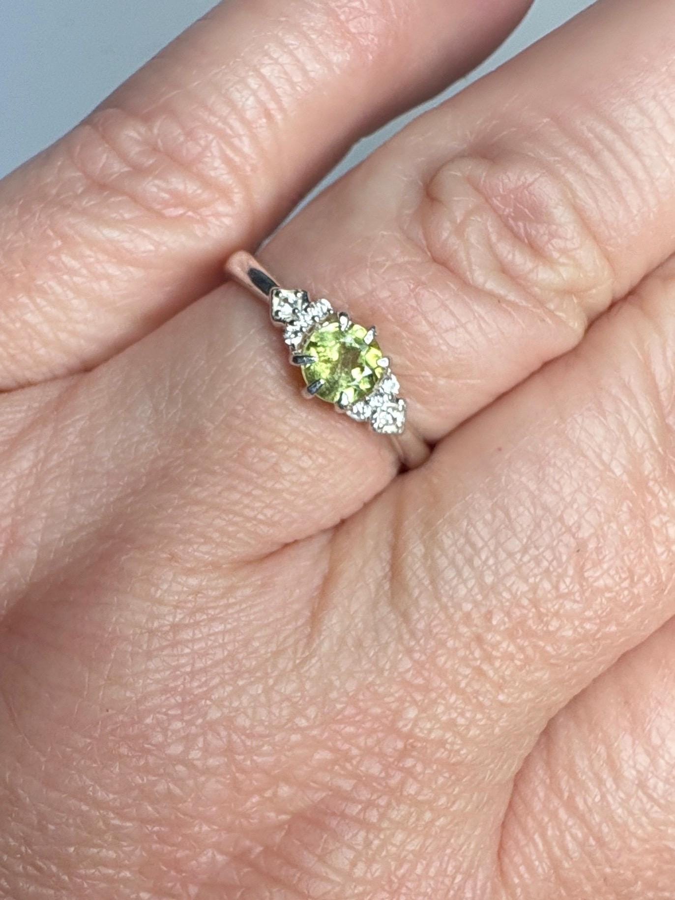 Pala California Light Green Tourmaline and Zircon Ring in Sterling Silver size 7 - NewLifeJewelryVault