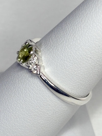 Pala California Light Green Tourmaline and Zircon Ring in Sterling Silver size 7 - NewLifeJewelryVault