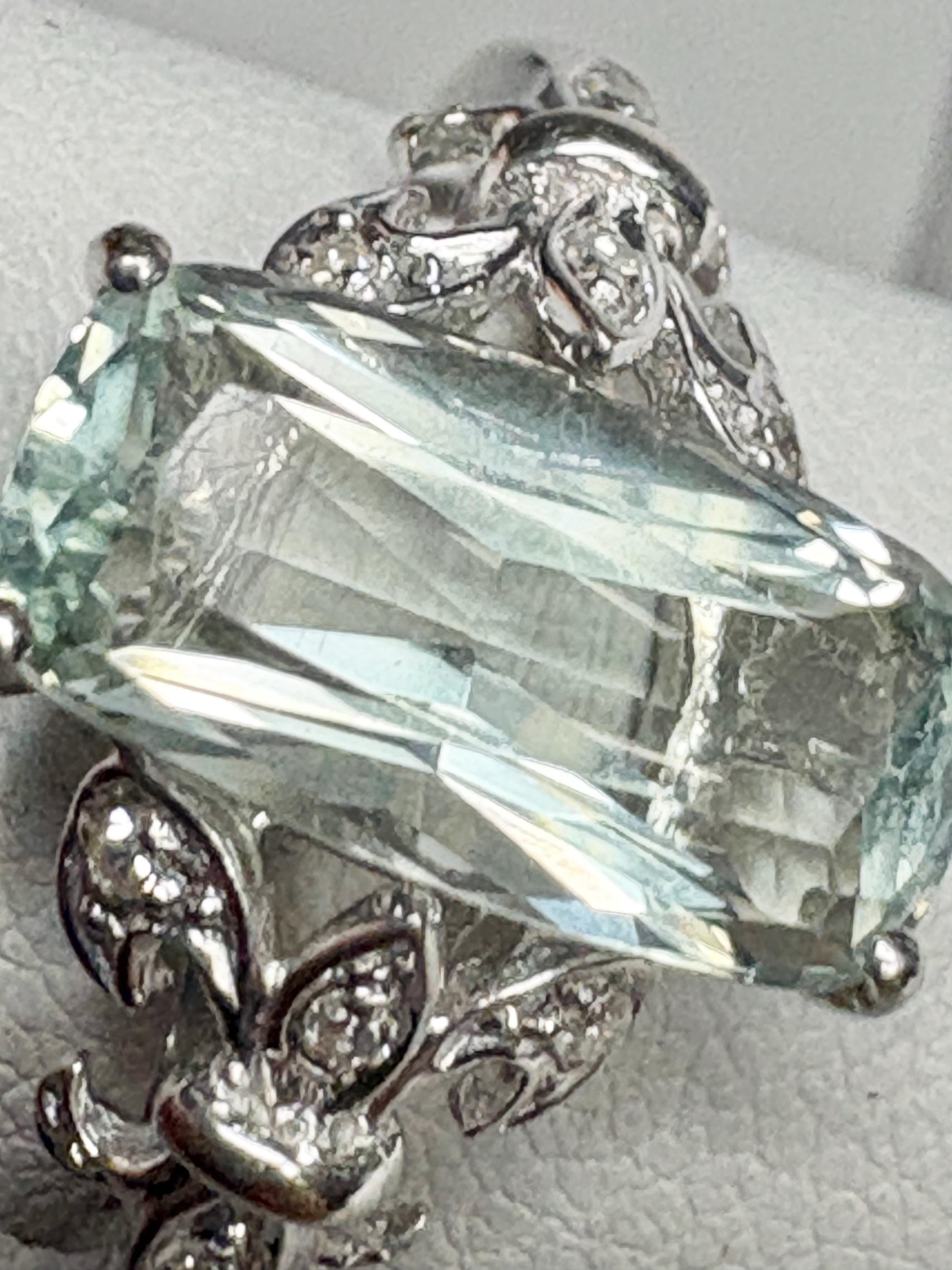 Prasiolite Green Quartz and Diamond Fleur De Lis Ring Solid 14k White Gold size 6.5 - NewLifeJewelryVault