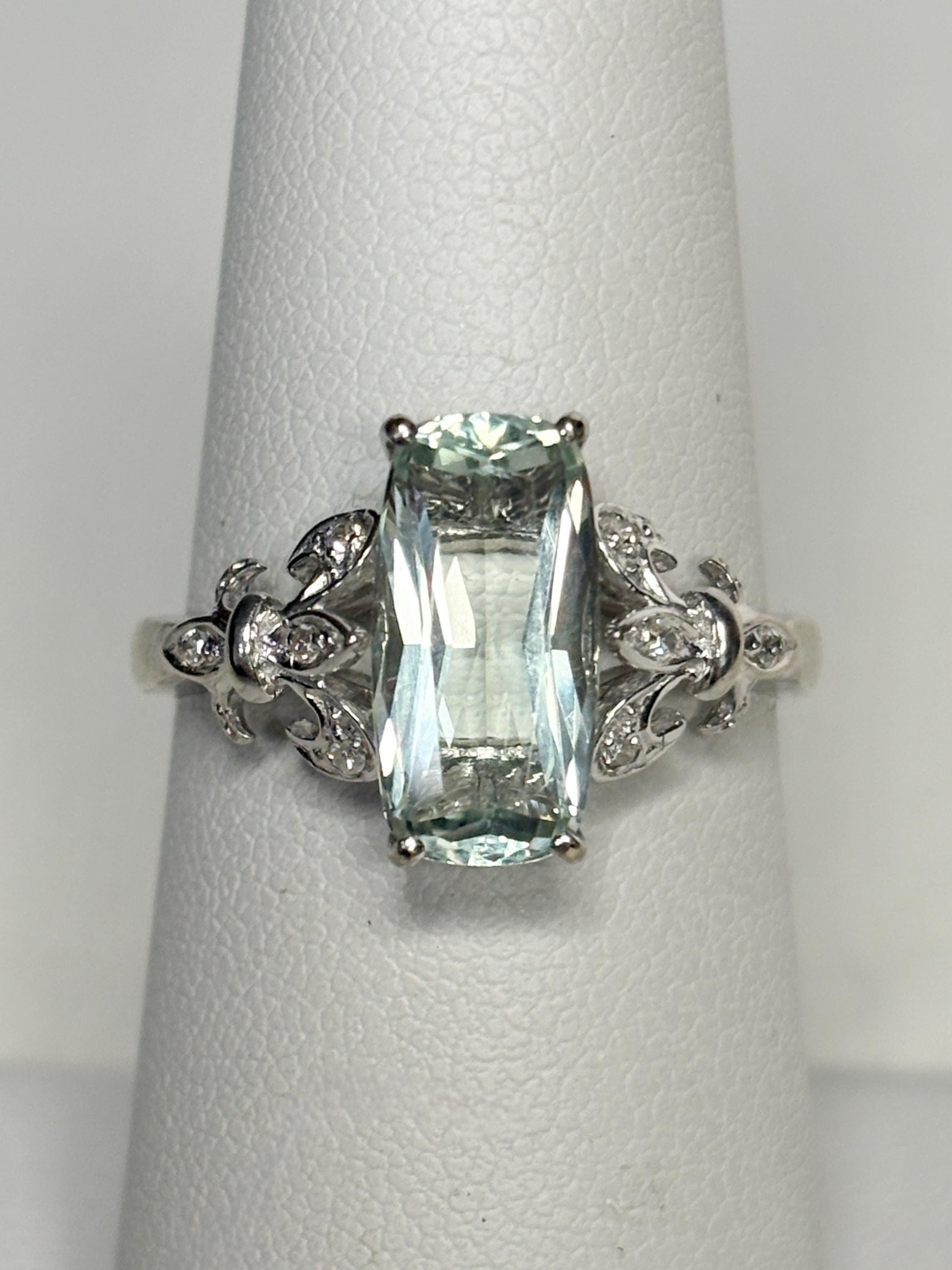 Prasiolite Green Quartz and Diamond Fleur De Lis Ring Solid 14k White Gold size 6.5 - NewLifeJewelryVault