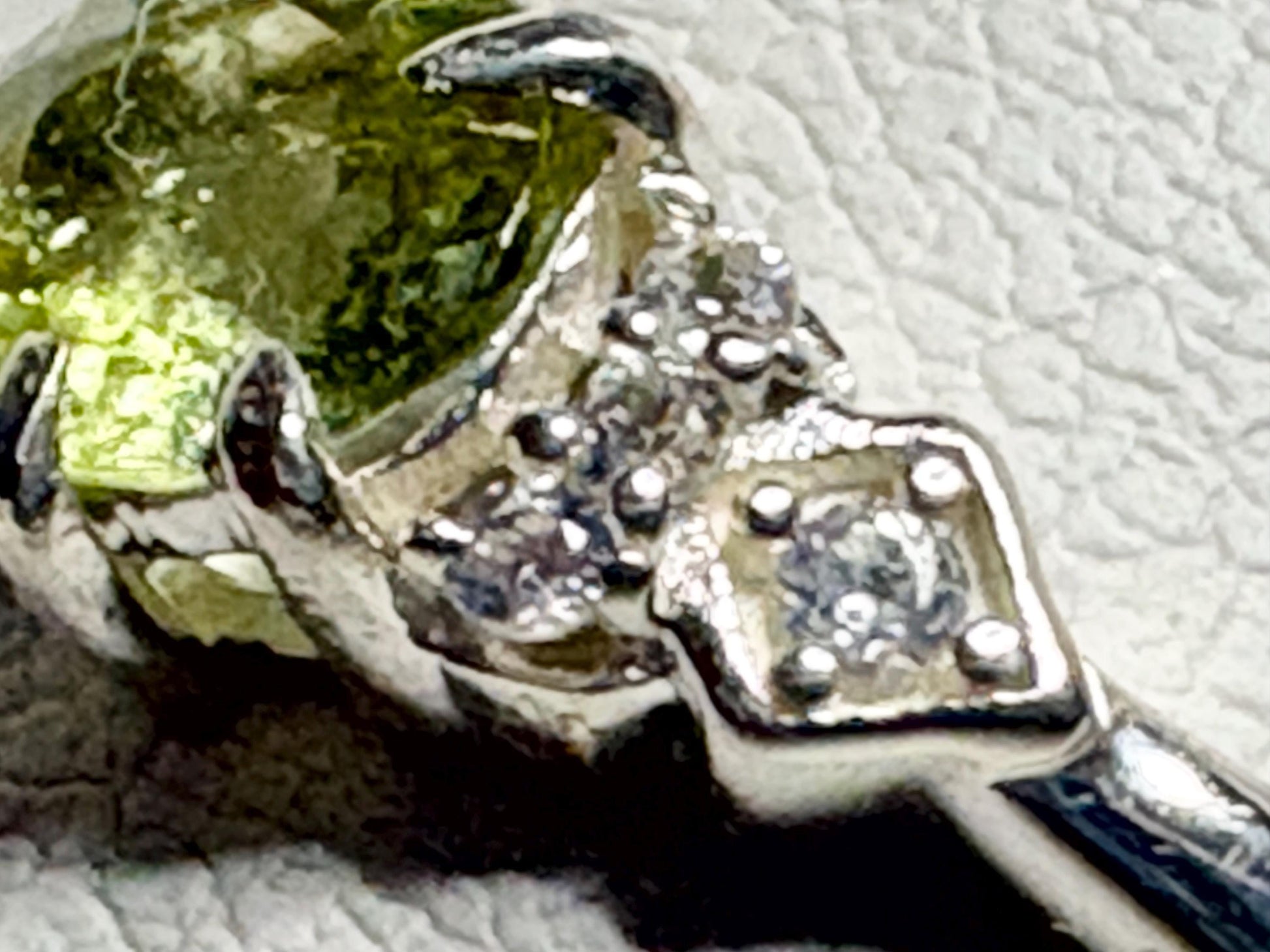 Pala California Light Green Tourmaline and Zircon Ring in Sterling Silver size 7 - NewLifeJewelryVault